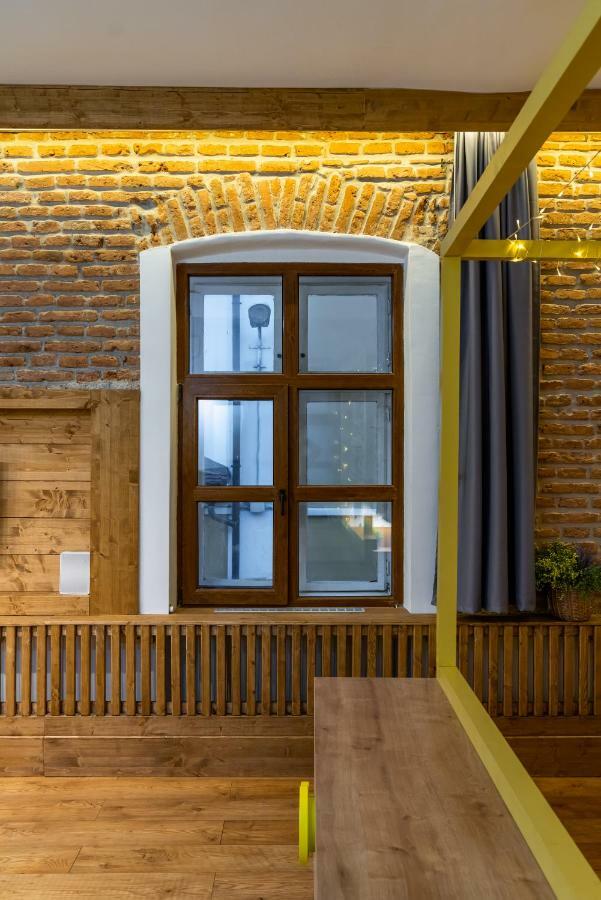The Yellow Umbrella Studio Cluj-Napoca Extérieur photo