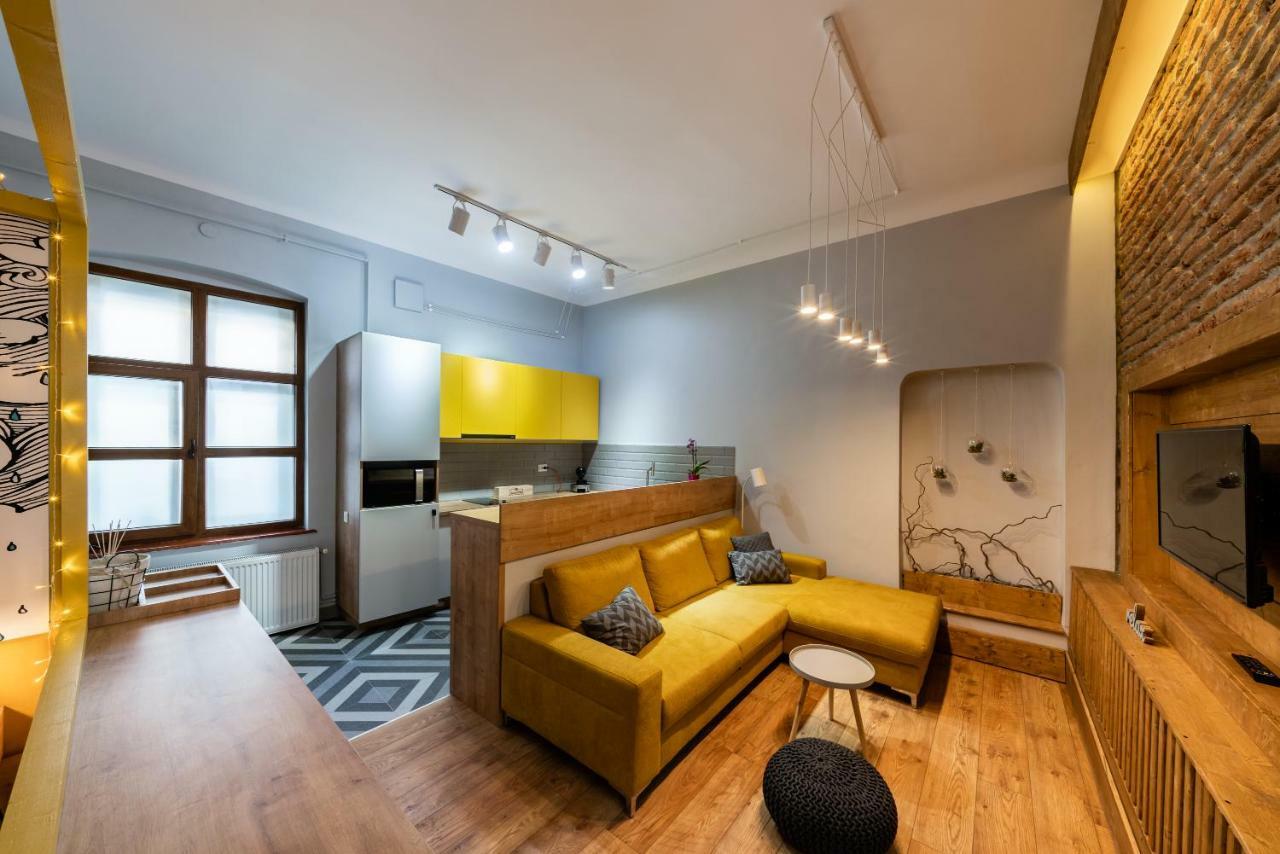 The Yellow Umbrella Studio Cluj-Napoca Extérieur photo