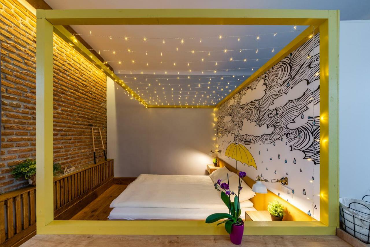 The Yellow Umbrella Studio Cluj-Napoca Extérieur photo